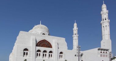 سلطنة عمان تعيد فتح 3 آلاف مسجد للصلوات الخمس اليوم