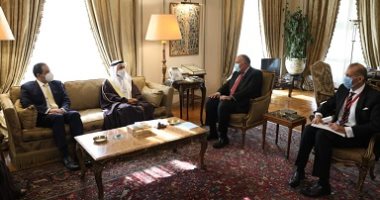 وزير الخارجية يستقبل رئيس البرلمان العربى فى مقر الوزارة 