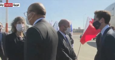 الصور الأولى لوصول أول وفد بحرينى إلى إسرائيل برئاسة وزير الخارجية 