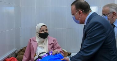 محافظ الإسكندرية يزور مستشفى الطلبة لتفقد الإجراءات الاحترازية والخدمات