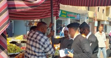 مرافق الأقصر تحرر 153 محضر ومخالفة فى حملات على المقاهى والأسواق.. صور 