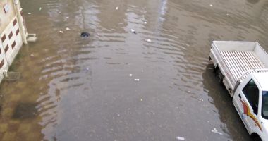 طقس الإسكندرية الآن.. مياه الأمطار تغرق شوارع المحافظة.. فيديو لايف