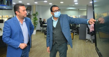 الإعلامى أحمد بشتو يشرف على تدريب مذيعى النشرات ومراسلى تليفزيون اليوم السابع