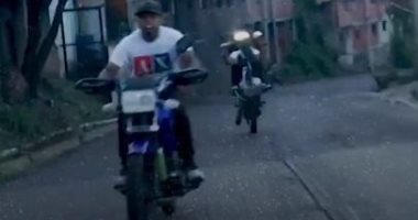 استعراض دراجات نارية "جنونى" فى فنزويلا دون إجراءات وقاية من كورونا.. فيديو