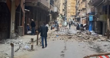 سقوط أجزاء من عقار بشارع الملازم بسيونى شرق الإسكندرية