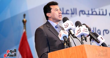 وزير الرياضة عن استقبال المنتخب بعد العودة من توجو: "فتحوا عكا"