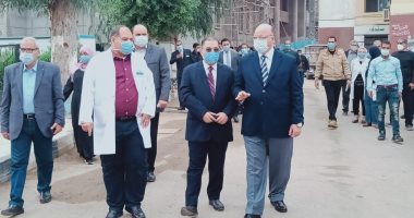 محافظ القاهرة يتفقد استعدادات مستشفيات العباسية لاستقبال المرضى.. صور
