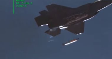 مقاتلات "إف 35" أمريكية تلقى قنابل نووية خاملة لأول مرة بصحراء نيفادا.. فيديو