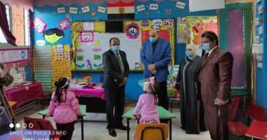 مدير تعليم القليوبية ووكيل المديرية يتابعان مدارس العبور وشرق شبرا الخيمة