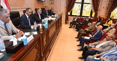 "محلية البرلمان" تنتقد غياب وزير الإسكان ومحافظ الإسكندرية عن اجتماع اللجنة