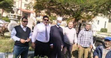 رئيس الإسكندرية الأزهرية يتابع إزالة الإشغالات من أمام معهد بنين محمد رجب