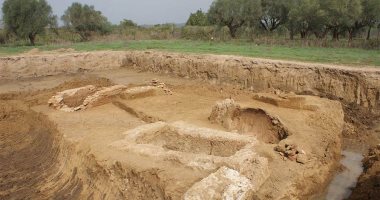 اكتشاف 8 مقابر  جديدة فى مدينة أليس القديمة باليونان.. فيديو