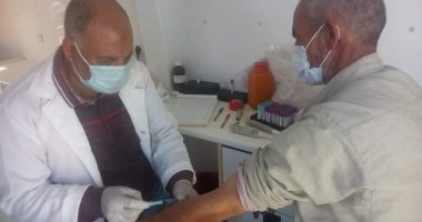 محافظ بنى سويف : الكشف وتوفير العلاج لـ 1206 مواطن بقرية الأنصار