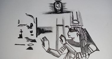 فنان صغير يغازل الحضارة الفرعونية باسكتشات بالرصاص.."رسم أبو الهول بعضلات"