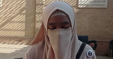 تلاوة مؤثرة لفتاة إندونيسية تقرأ القرآن الكريم على طريقة الشيخ الحصرى.. فيديو