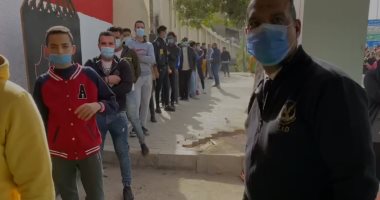 إقبال المواطنين على لجنة الشهيد حجاج مناع بمصر الجديدة
