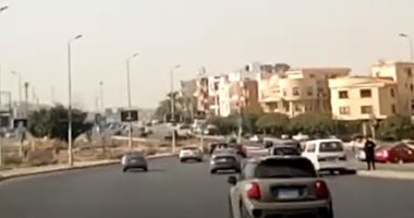 سيولة مرورية أمام السيارات بشارع التسعين فى التجمع الخامس.. فيديو