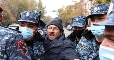 إصابة 50 شخصا فى أرمينيا إزاء اشتباكات بين المتظاهرين والشرطة