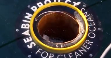 ابتكار مذهل يساعد على تنظيف المياه من المخلفات البلاستيكية.. فيديو
