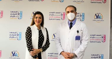 شيريهان أبو الحسن تزور مستشفى الثدى التابع للمعهد القومى للأورام.. صور
