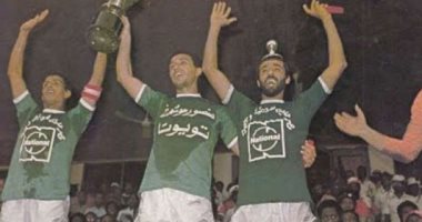 مجدى عبد الغنى يحتفل بتحقيق أول لقب أفريقي مع الأهلي