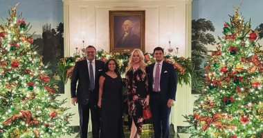 تيفانى ترامب تحتفل بالكريسماس مع خطيبها اللبنانى وعائلته بالبيت الأبيض.. صور