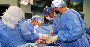 مستشفى أسوان الجامعى يجرى جراحة لاستخراج جسم غريب من القصبة الهوائية لطفل