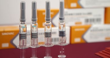 إندونيسيا توافق على تطعيم كبار السن بلقاح "سينوفاك" الصينى