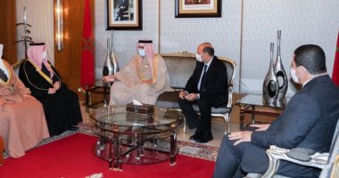 صور.. وزير الخارجية البحريني يصل المغرب لبحث القضايا المشتركة