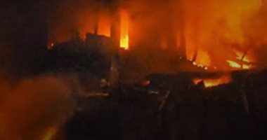 حريق ميناء الإسكندرية.. ماذا حدث وسر اشتعال النيران 7ساعات؟ فيديو 