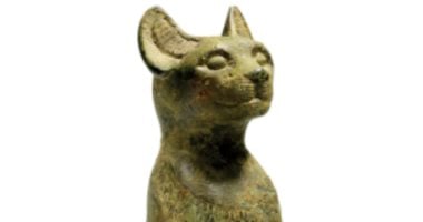 دار مزادات عالمية تبيع تمثال القطة المصرية القديمة.. اعرف ثمنه كام 