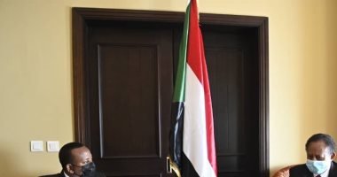 رئيس وزراء السودان يلتقى آبى أحمد على هامش قمة " إيجاد" فى جيبوتى