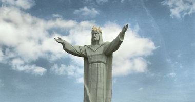 100 منحوتة عالمية.. صورة لـ"المسيح ملكا" فى بولندا