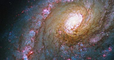 الكون بين يديك..صور فلكية نادرة من التليسكوب "هابل" فى الذكرى الـ 30 لانطلاقه