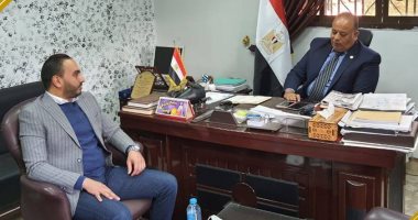 النائب محمد مطر يتفق مع رئيس حى دار السلام على وضع خطة لإنهاء مشاكل الدائرة
