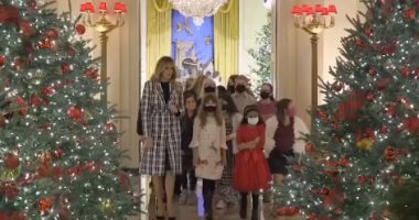 ميلانا ترامب تحتفل بعيد الميلاد بالغرفة الزرقاء فى البيت الأبيض