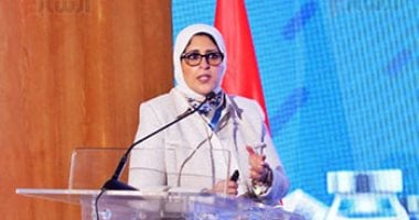 وزيرة الصحة: تطوير المناهج العلمية للزمالة واعتماد تخصصات الباطنة من الملكية البريطانية