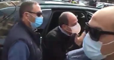 الرئيس السيسى يشدد على المواطنين الالتزام بارتداء الكمامات.. فيديو 