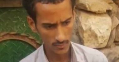 أب يمنى يروى كيف قتلت ميليشيات الحوثى زوجته أمام أطفاله.. فيديو