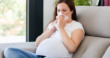 5 علاجات آمنة للحساسية الموسمية أثناء الحمل
