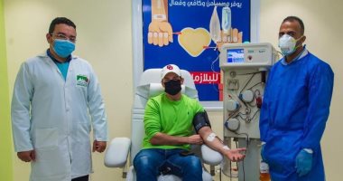 الإعلامى رامى رضوان يتبرع ببلازما المتعافين من كورونا للمركز القومى للدم 