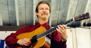 وفاة عازف الجيتار تونى رايس عن عمر يناهز الـ69 عامًا