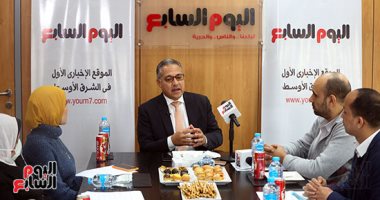 النائب أحمد السجينى يجيب على أسئلة المواطنين فى مبادرة"البرلمان والناس".. صور