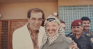 رانيا محمود ياسين تكشف عن صورة نادرة لوالدها مع الرئيس الفلسطينى ياسر عرفات