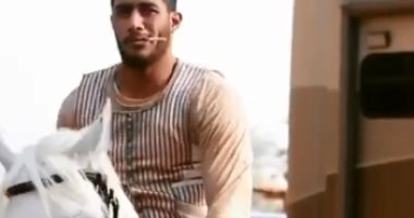 محمد رمضان يركب خيل فى كواليس "موسى" على أغنية شفيقة ومتولى.. فيديو