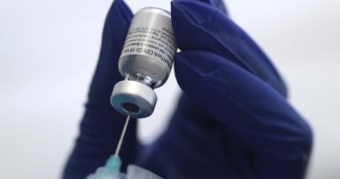 دبي تبدأ حملة تطعيم بلقاح شركة سينوفارم الصينية المضاد لكورونا غدا