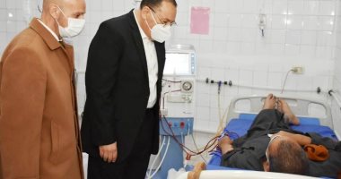 محافظ الشرقية يفاجئ مستشفى ديرب نجم بزيارة للاطمئنان على مستوى الخدمة