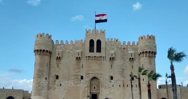 "آثار الإسكندرية": قلعة قايتباى لم تتأثر بنوة الفيضة بسبب مشروع الحماية.. صور