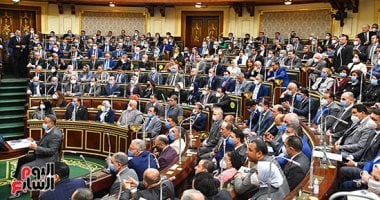 رئيس مجلس النواب يبدأ الجلسة العامة بمناشدة الأعضاء اتباع التقاليد البرلمانية