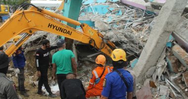 إندونيسيا تعلن إجلاء 6 آلاف شخص بسبب زلزال سومطرة